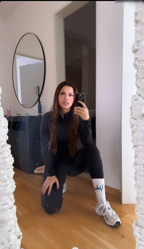 Emily Furz sex actress picture