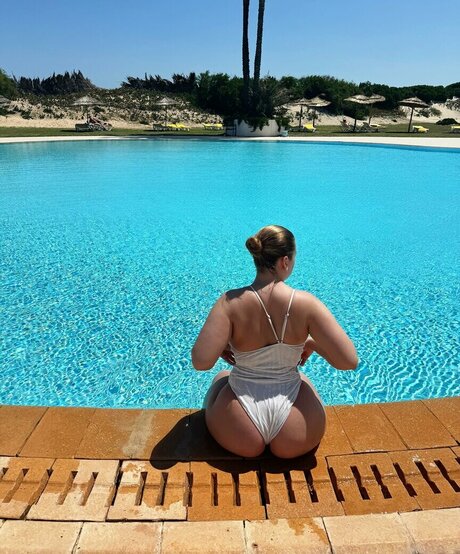 Lashayabraden sexy actress photos