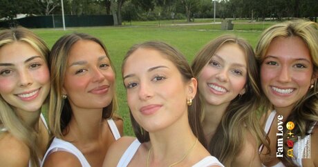 Mia Steele star art galleries