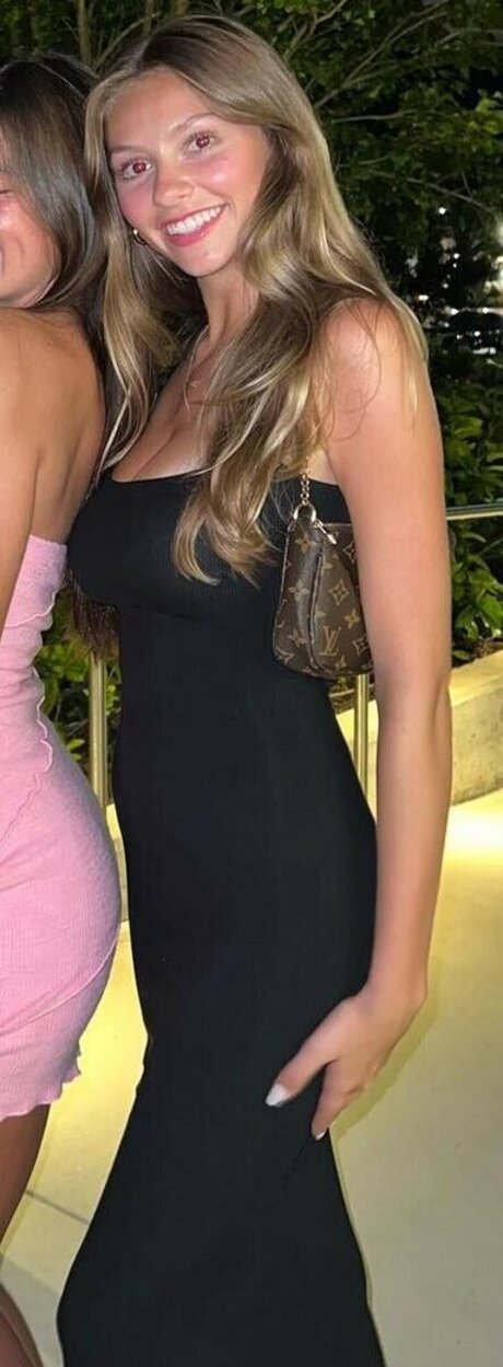 Mia Steele nice actress pics