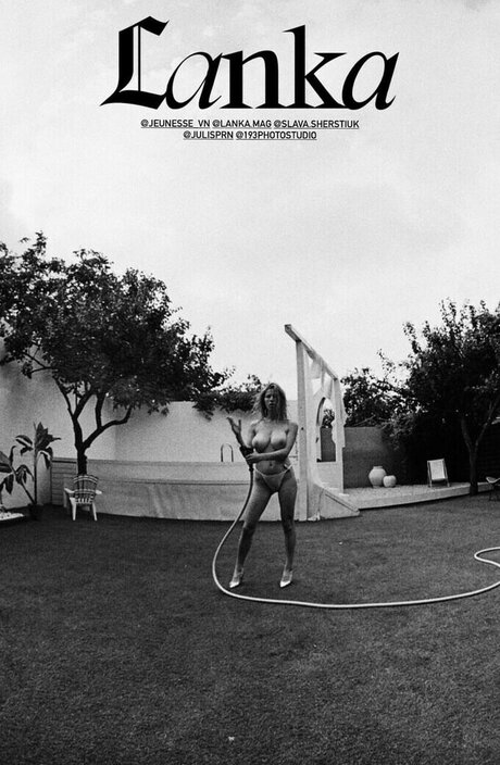 jeunesse vn star nudes photo