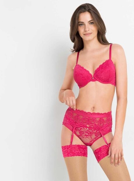 pointy tits onlyfans exclusive image