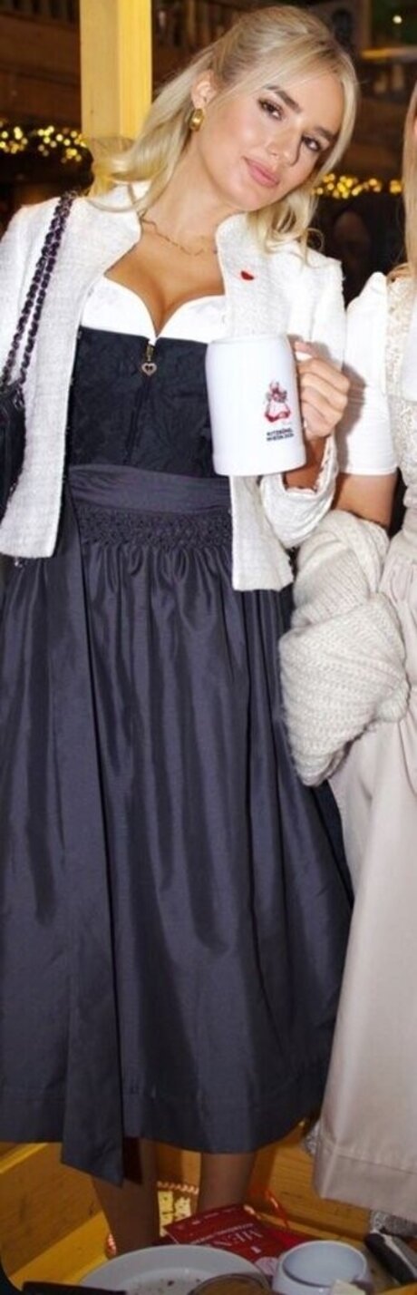 Laura Block hd pornstar pics