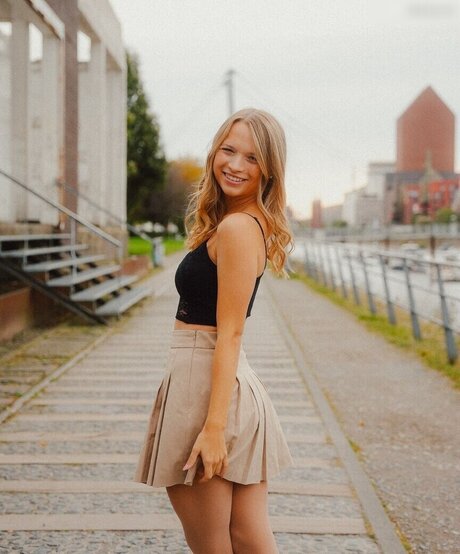 hippie onlyfans beautiful photo