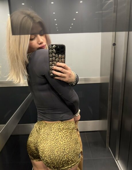 lightskin onlyfans hd photo