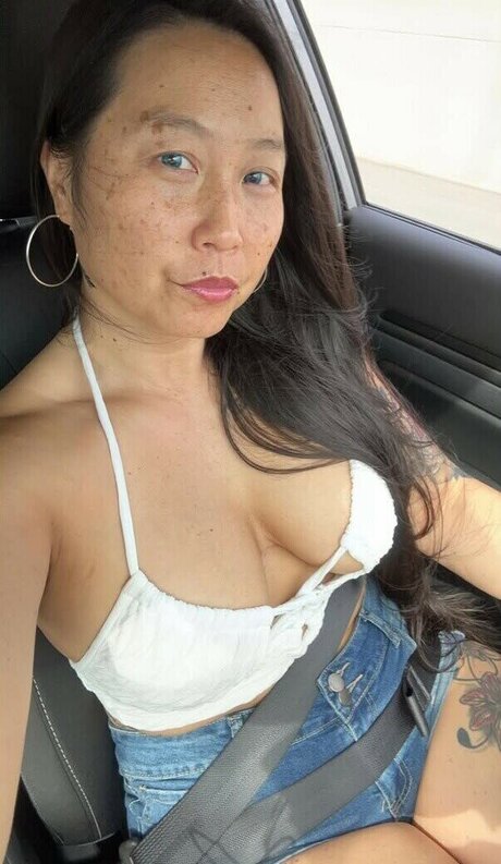 Emelh827 pornstar hd image