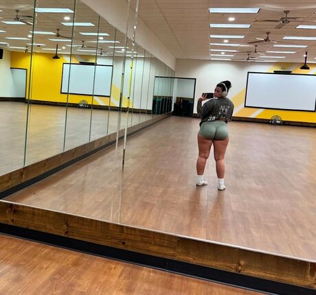 Hopemfnoe star sexy galleries