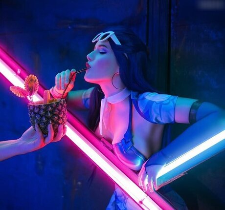 college girl onlyfans top img