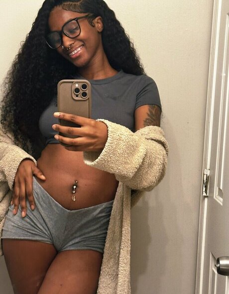 lauryntierre star top img