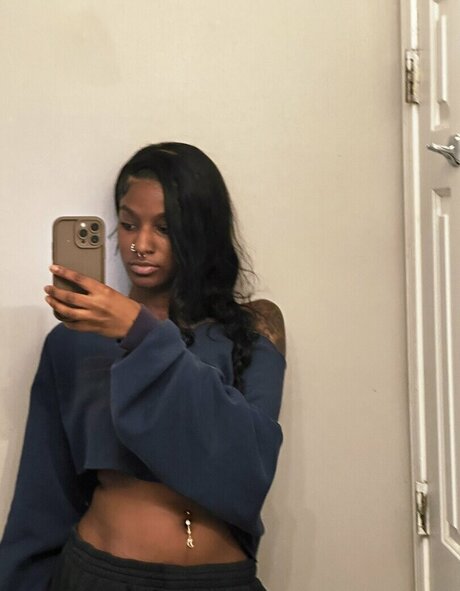 lauryntierre star pretty picture