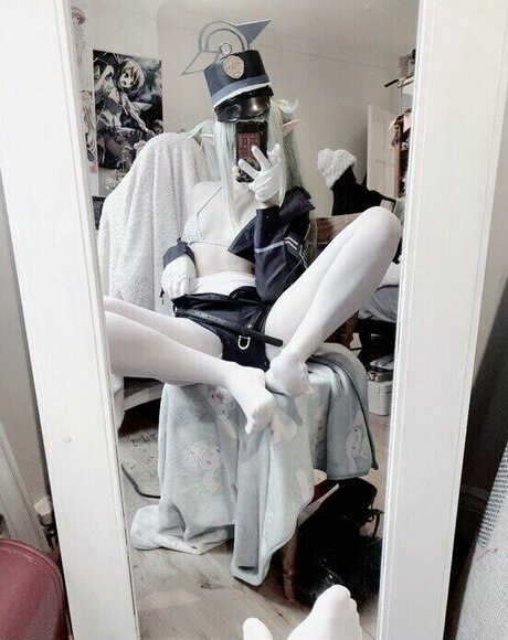 shemale cumshot onlyfans free naked picture