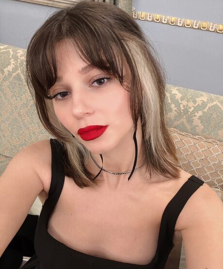 curvy kitty onlyfans beautiful photos