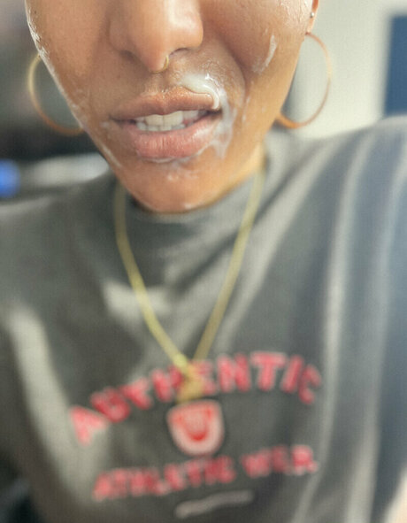 Leo London star images