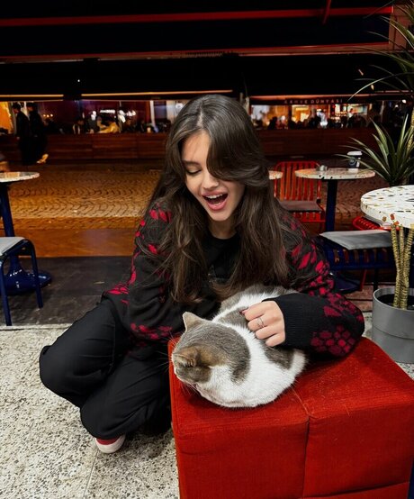 Sinem Melek Co kun pornstar free images