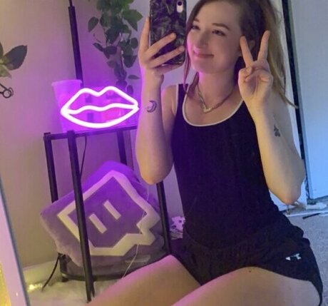 Coffeeslay erotic pornstar pic