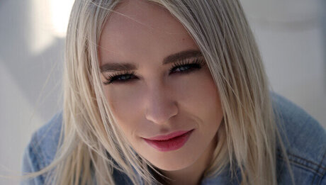 Arteya Dee pornstar exclusive img