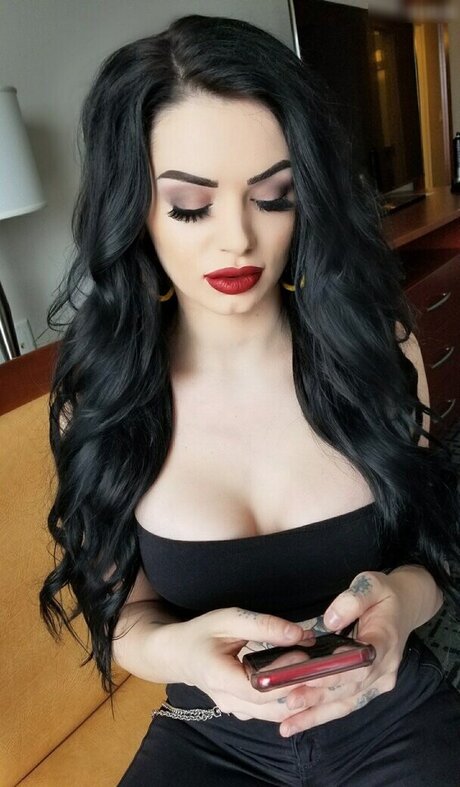 Saraya Jade Bevis hot star pic