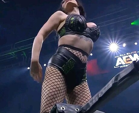 Saraya Jade Bevis model exclusive image