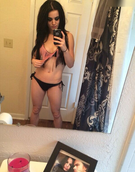 Saraya Jade Bevis pornstar nudes pics