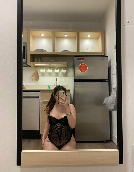 lesbian fingering onlyfans free images