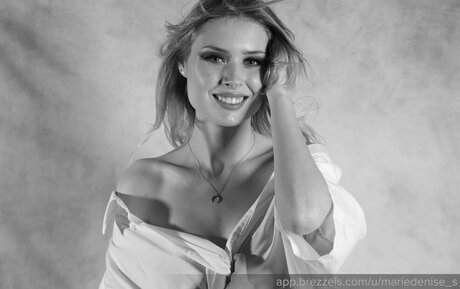 Marie Denise Schwarz sexy actress photos