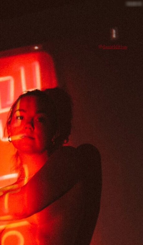 vicky2203 star free picture