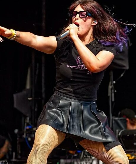 feet teen onlyfans free nude pic