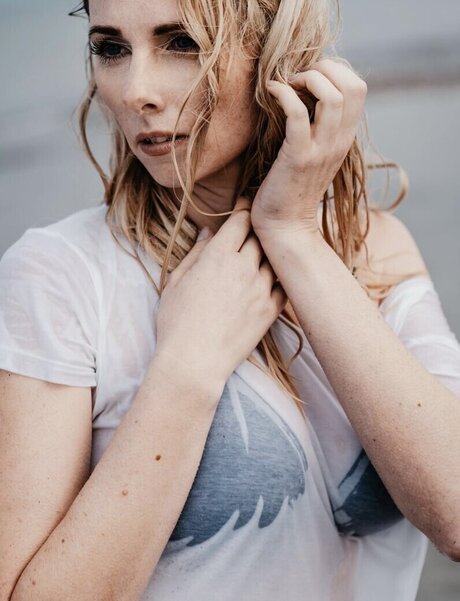 Jacqueline Sparrow adult model pic