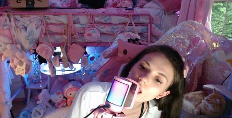 Ariel Harris pornstar naked image