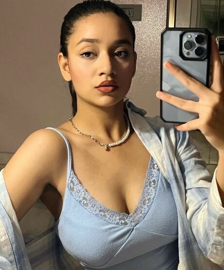 Kashish Mehta model hot image