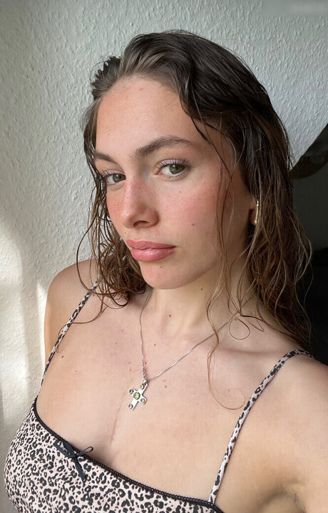 Mara H lbach hd star picture