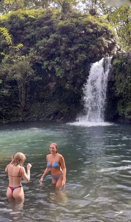 Mara H lbach pretty pornstar pictures