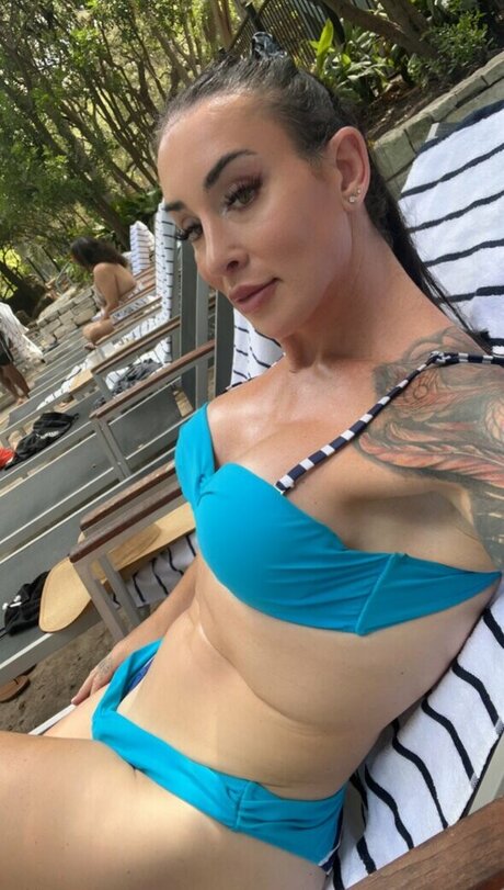 Gabbi Tuft nice model picture