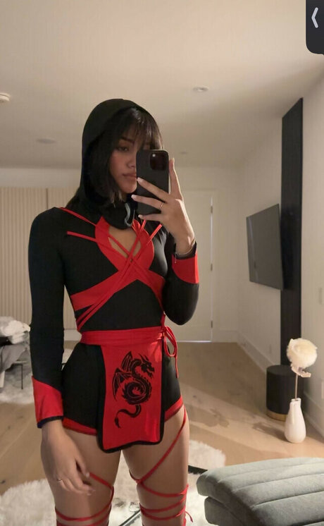 shemale fucks girl onlyfans pornos picture