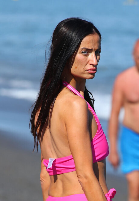 Chantelle Houghton model pretty photos