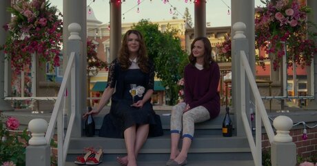 Lauren Graham star nude pictures