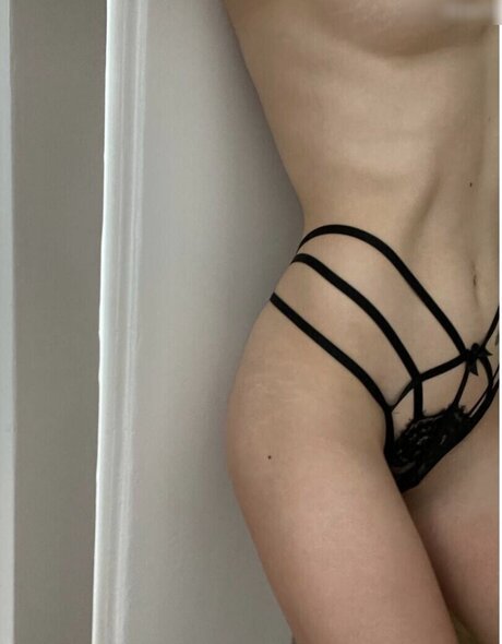 milf handjob onlyfans hd gallery