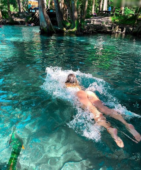 julie tirado star art pics