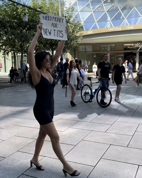 Roaya Soraya pornstar pretty images