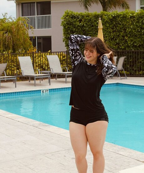 trans girl onlyfans porno image