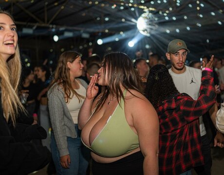 Mikaash pretty star pic