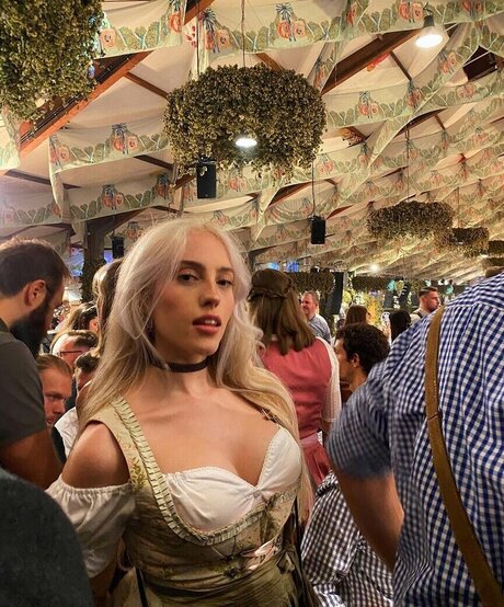 ayyetay beautiful model img