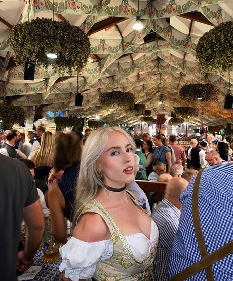 ayyetay sexy star pics