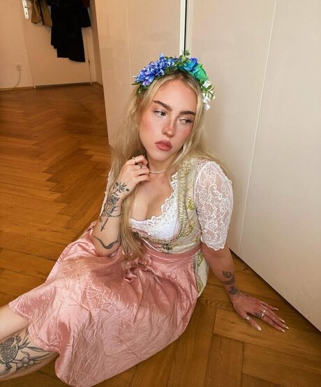 ayyetay art model img