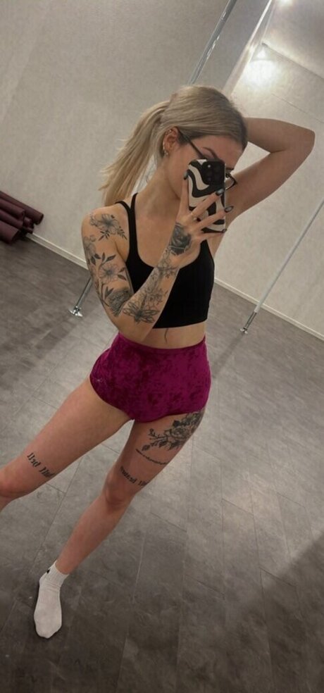 Nele mbt naked actress picture