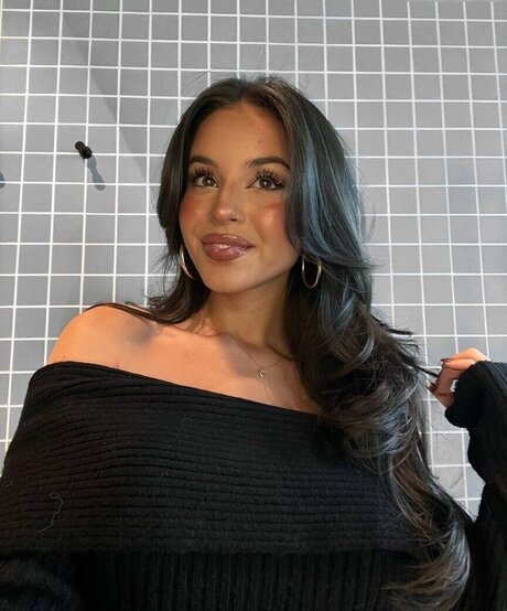 feet teen onlyfans nude picture