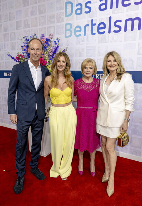 shemale handjob onlyfans naked photo