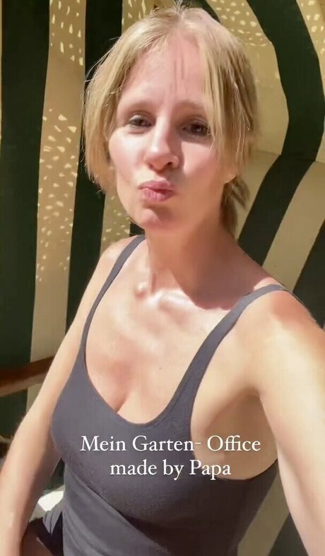 busty mom onlyfans art nude archive