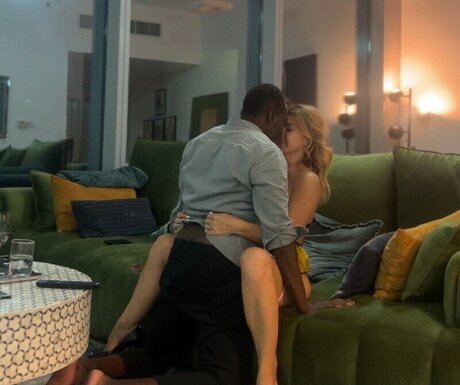 Laranosk Laranovskvip star sexy picture