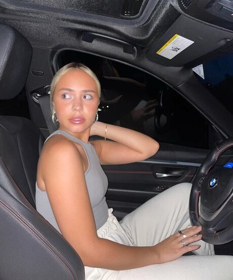 Agnessa Kosogon model high quality image